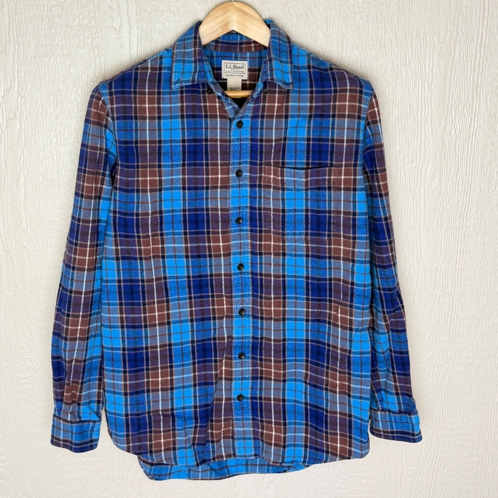 LL Bean Mens M Tall Flannel Shirt Blue Brown Plaid Slightly Fitted Cotton